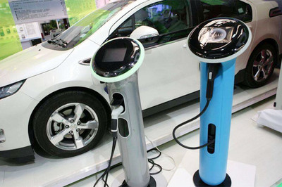 从2019政府工作报告洞悉汽车产业转型 新兴能源技术研发的战略机遇